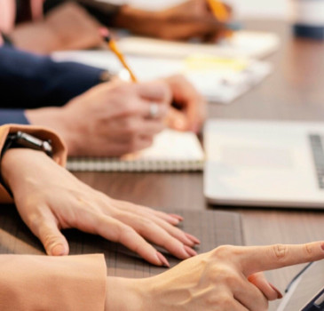 Mierzenie i analiza efektywności działań na Facebooku